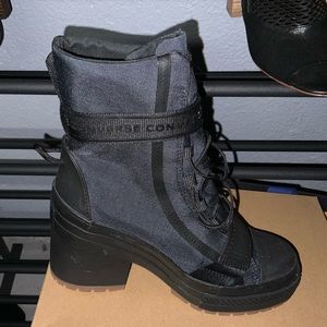 Platform boots